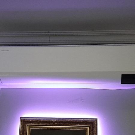 Lux, Chambre Spa Privatif Valenciennes Aulnoy-lez-Valenciennes Bagian luar foto